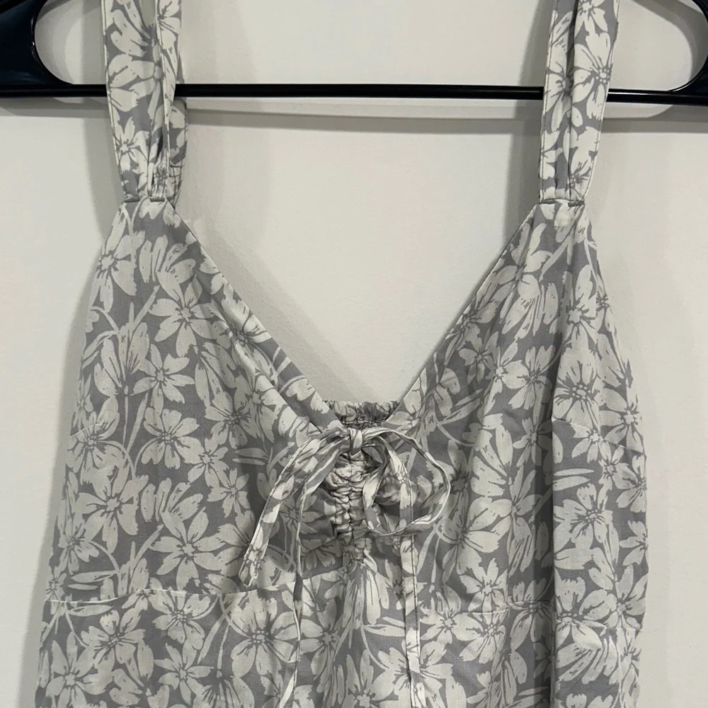 Abercrombie & Fitch Gray Floral Dress